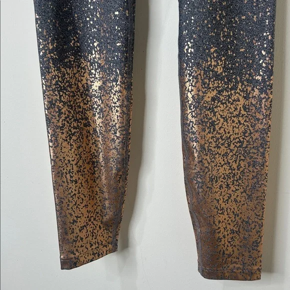 Beyond Yoga Alloy Ombre Shimmer Speckled Leggings in Grey/Rose Gold Size S - Picture 7 of 13